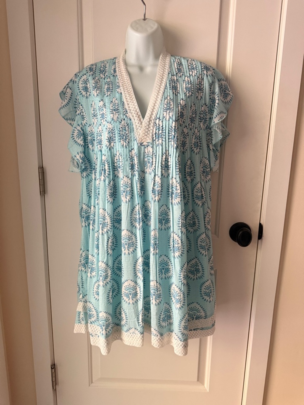 Navy Bleu Eden dress in Blue Medallion. Attached cotton slip, NWT M